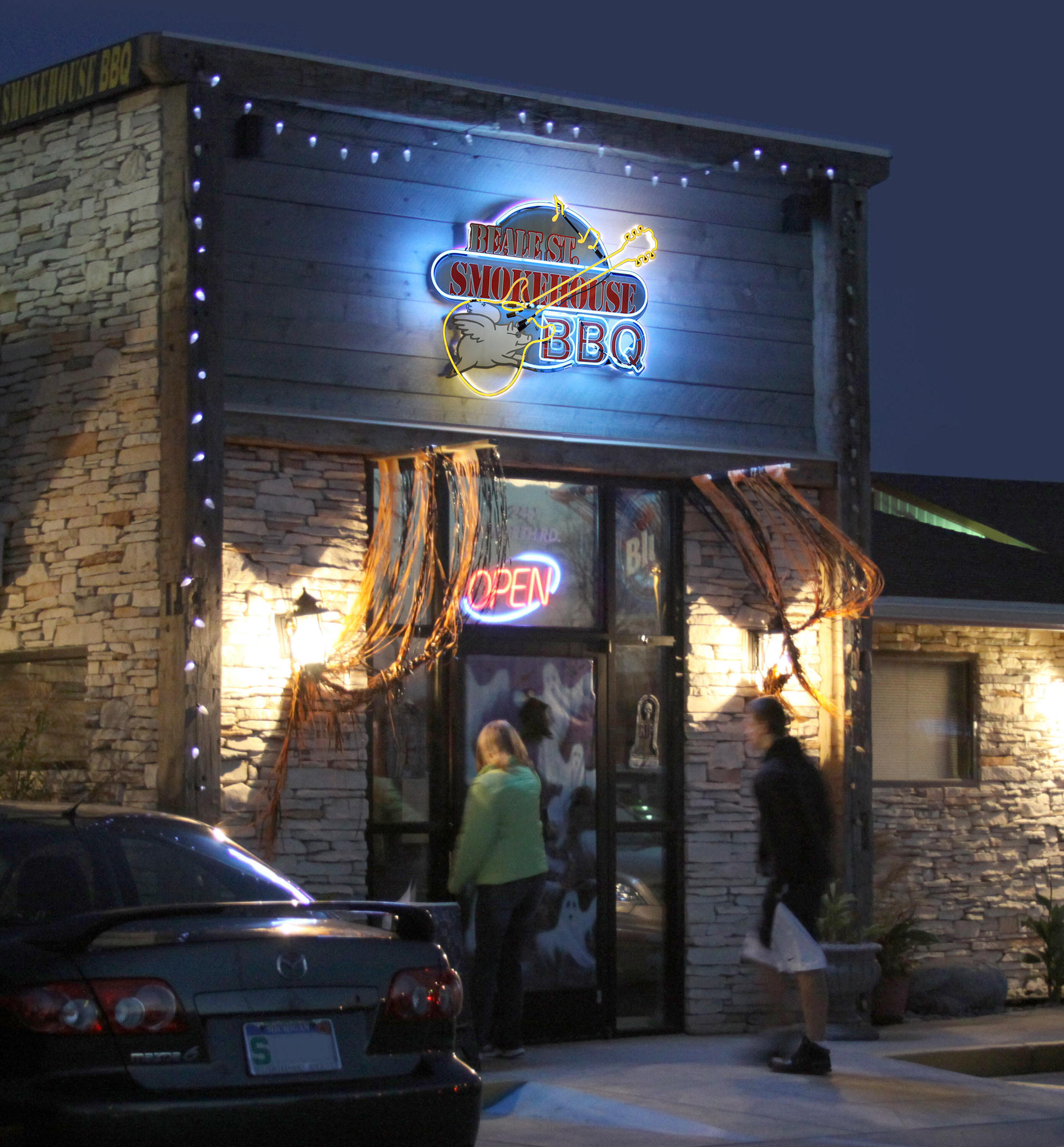 Beale St Smokehouse BBQ Memphis Style Barbecue Entertainment Take